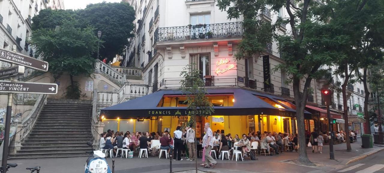 Perfect Studio Down The Sacre Coeur Paris Exterior photo